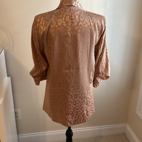 Oddy Jacket - Picture 3 of 8